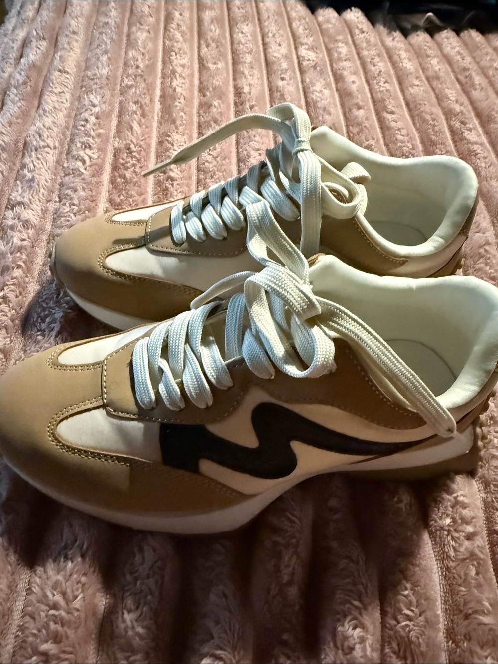 Casual Women's Beige and White Sneakers with Black Accent